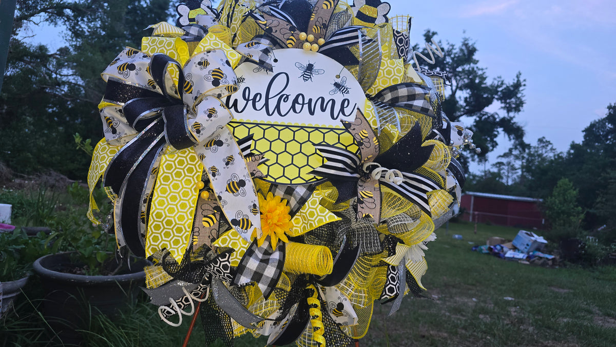 Welcome to the Hive | 26" Bumble Bee Deco Mesh Wreath